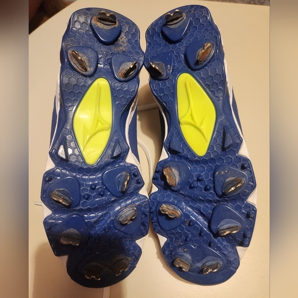 Mizuno softball‎ cleats - Picture 6 of 7